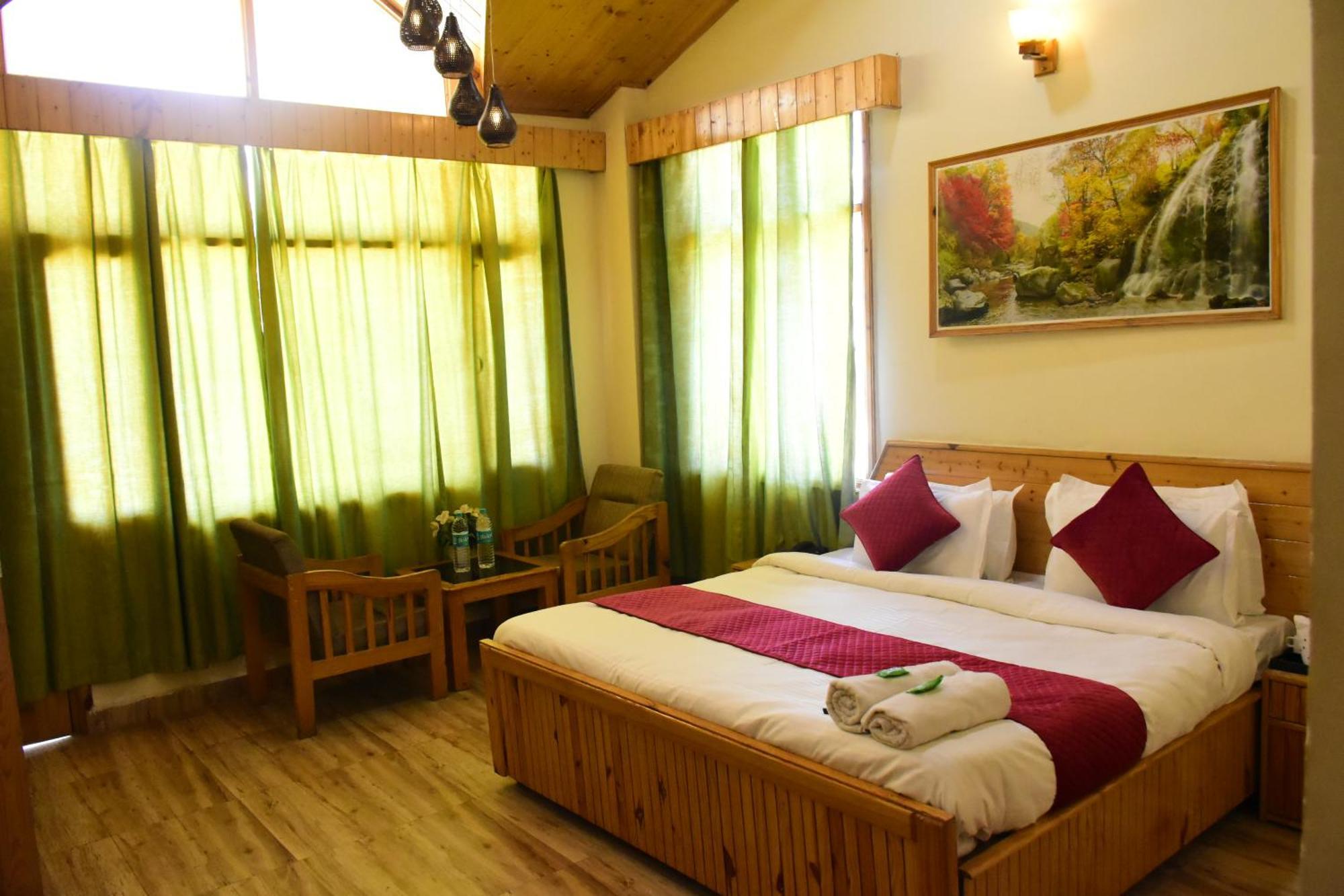 Hotel Jamla Inn Manāli Extérieur photo