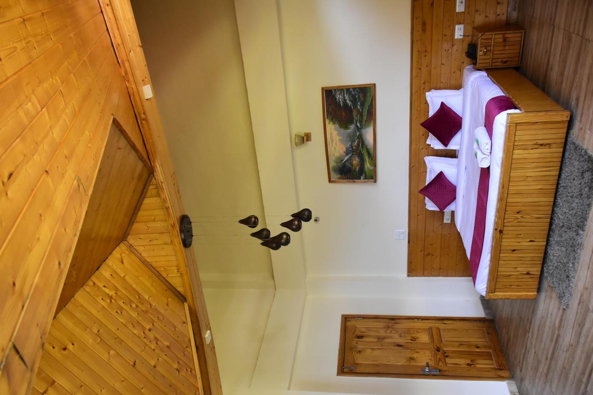 Hotel Jamla Inn Manāli Extérieur photo